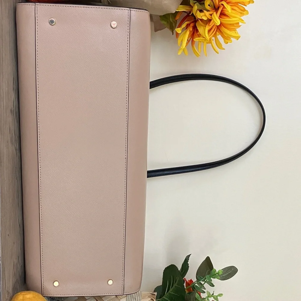 Kate Spade Black and Tan Tote Bag Set ( authentic bag and wallet ) - Picture 2 of 16